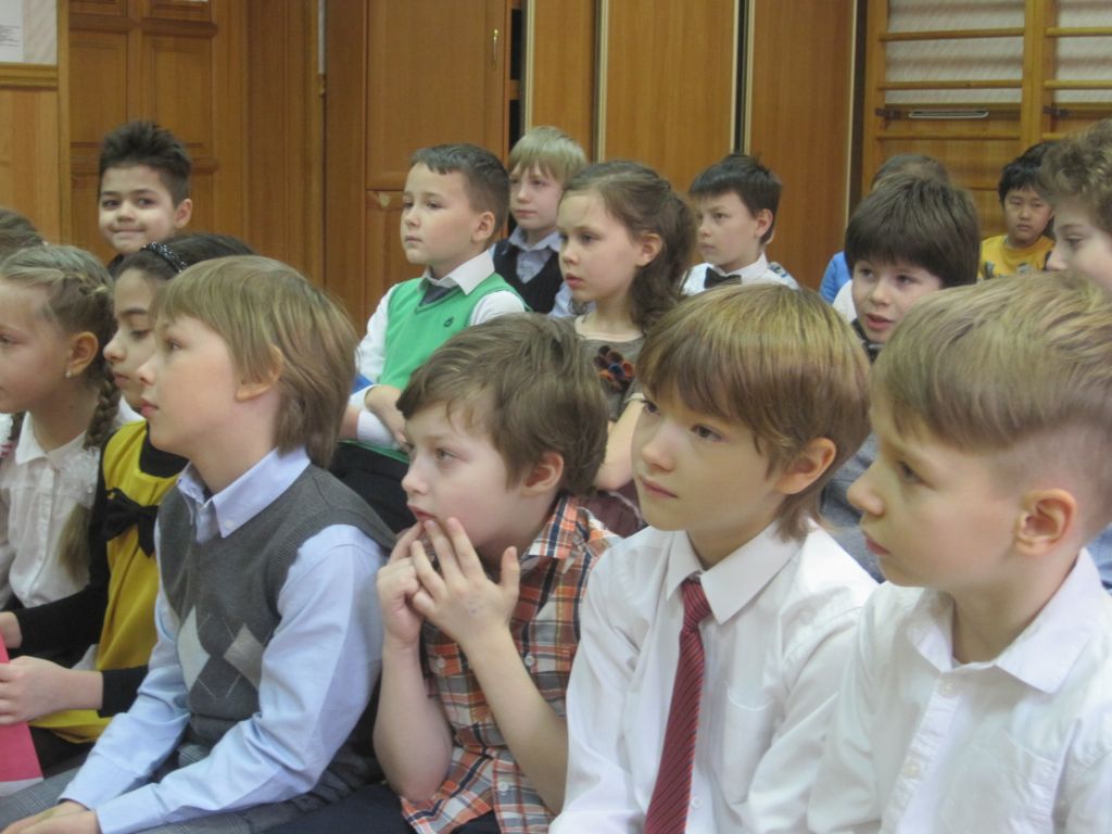 В лицее «Москвич» учащиеся младших классов прочли стихи о Великой Отечественной войне